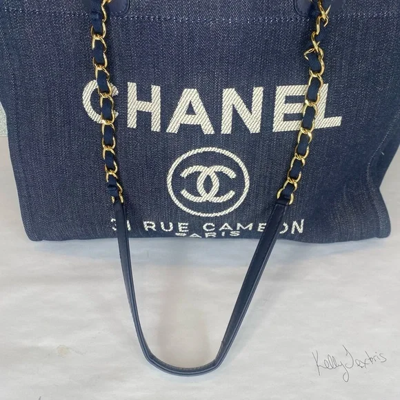 ❤️ SOLD Chanel Small Denim Blue Deauville Tote with gold hardware - Picture 6 of 16